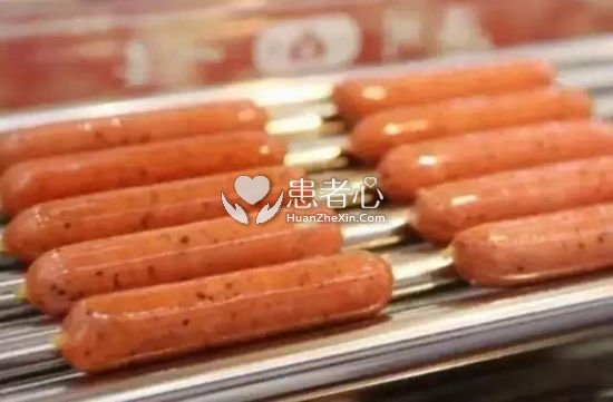 还敢吃吗!2块钱一根的烤肠,里面竟是这种肉?