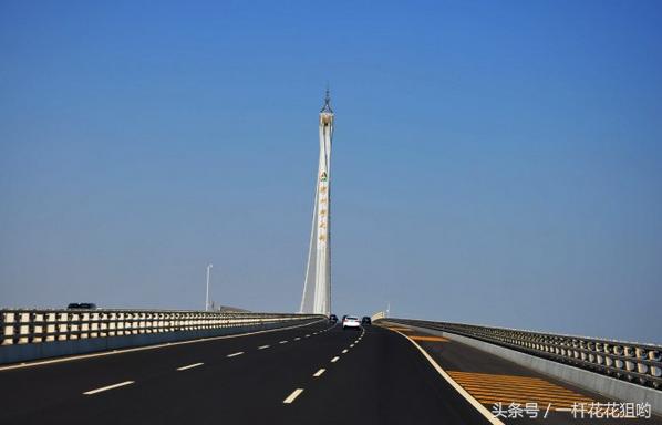 游青岛跨海大桥—胶州湾大桥，看国之利器军舰退役长征1号核潜艇