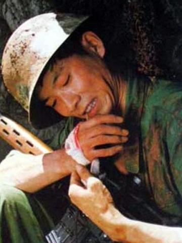 老山狙神31发子弹消灭31个敌人令越军丧胆,退役后却默默无闻