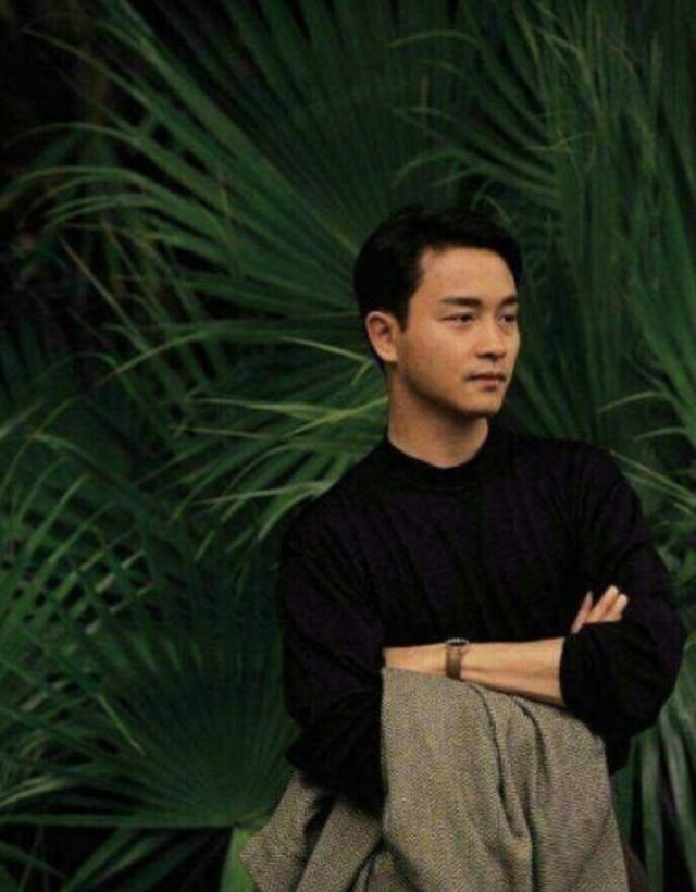 8090年代的香港十大荧幕男神，总有一个小哥哥让你心动