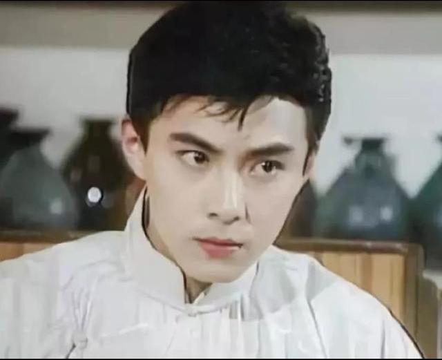 8090年代的香港十大荧幕男神，总有一个小哥哥让你心动