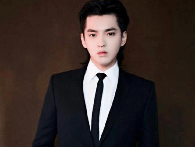 吴亦凡被批捕后，曝吴亦凡回国将被化学阉割，律师回应辟谣传闻