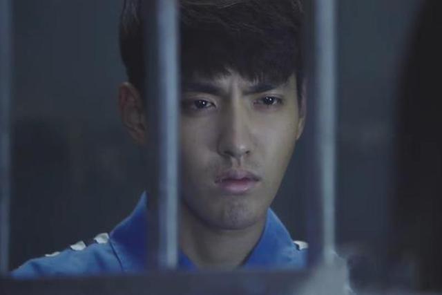 吴亦凡被批捕后，曝吴亦凡回国将被化学阉割，律师回应辟谣传闻