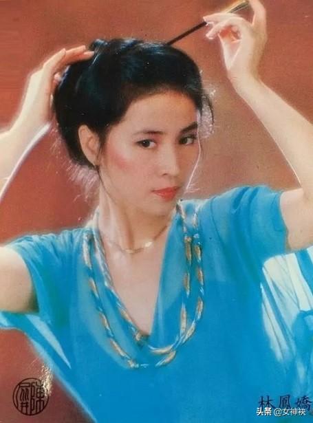 她曾和林青霞齐名,蒋经国八台警车开道请她喝茶,最美在温柔坚韧