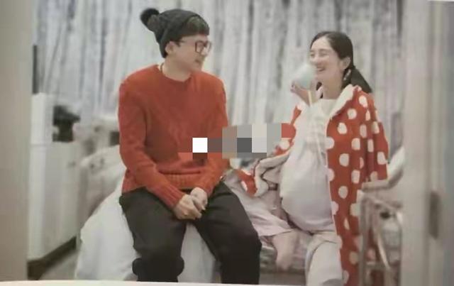 知情者爆谢娜已产二胎,孩子外公意外透露性别,张杰全程陪伴好贴心