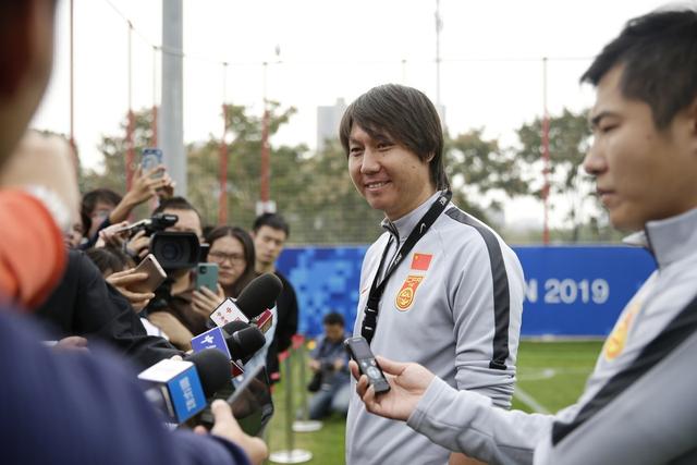 仅排第五!李铁不是最年轻的国足主帅,前任中有4人比他还年轻