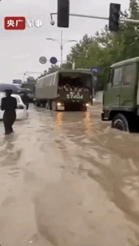 河南暴雨人民子弟兵(河南 人民子弟兵) 河南暴雨人民子弟兵(河南 人民子弟兵)