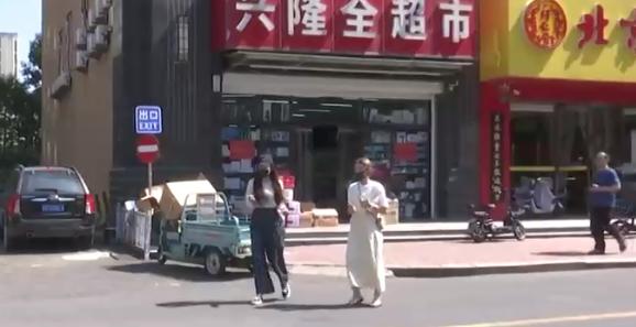 即墨19岁女孩遭的哥持刀猥亵?现场录音不堪入耳,警方介入