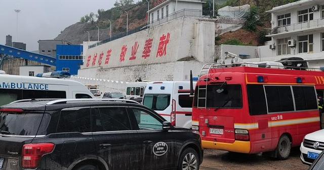山西煤矿冒顶致6死(山西一煤矿发生冒顶事故7人被困) 山西煤矿冒顶致6死(山西一煤矿发生冒顶事故7人被困)
