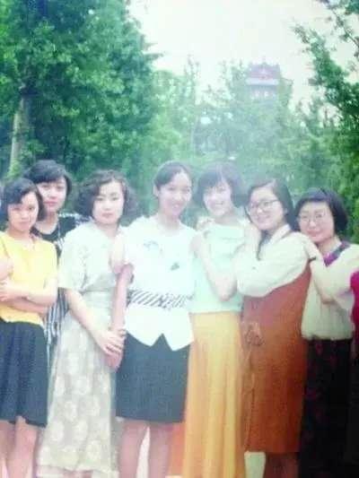 从高考状元到外交发言人,从迎春花到铁娘子:你不知道的华春莹