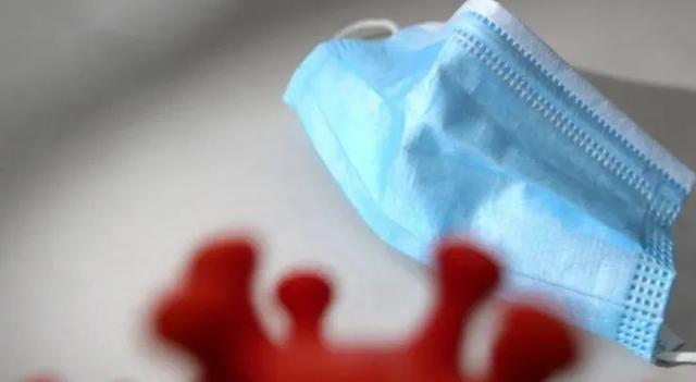沪一游泳馆现确诊病例?官方回应!这趟车已有8人核酸阳性,急寻乘客