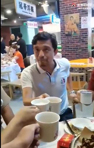 谢晖酒后乱言:成都蓉城不懂球乱烧两亿,海港拿冠军烧了120个亿!如今出面道歉,南通支云已暂停他主帅职务