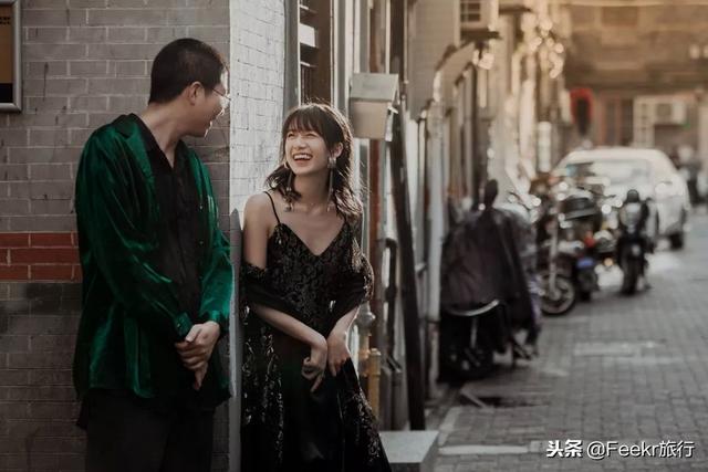 李诞自曝结婚,他和黑尾酱在一起的日常简直是情侣拍照指南!
