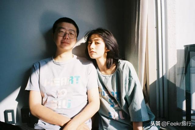 李诞自曝结婚,他和黑尾酱在一起的日常简直是情侣拍照指南!