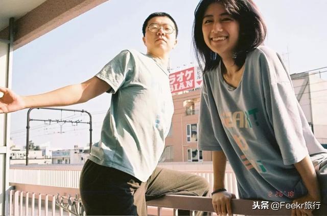 李诞自曝结婚,他和黑尾酱在一起的日常简直是情侣拍照指南!