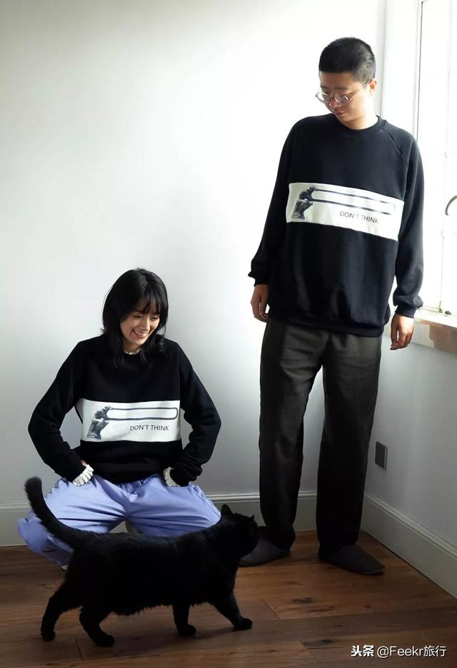 李诞自曝结婚,他和黑尾酱在一起的日常简直是情侣拍照指南!