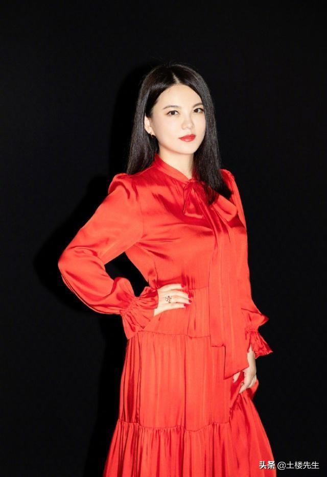 李湘再背锅,疑租房直播带货留下满屋垃圾,不堪入目