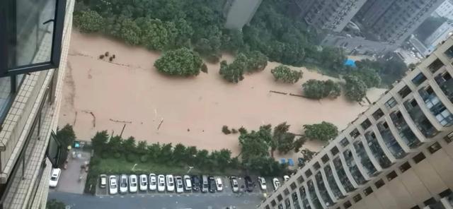 郑州“720”特大暴雨:气象预警和城市应急如何响应?