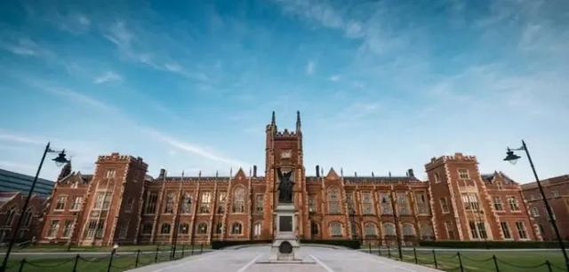 英国女王大学:世界一流研究型大学,超3亿英镑打造的现代化校园