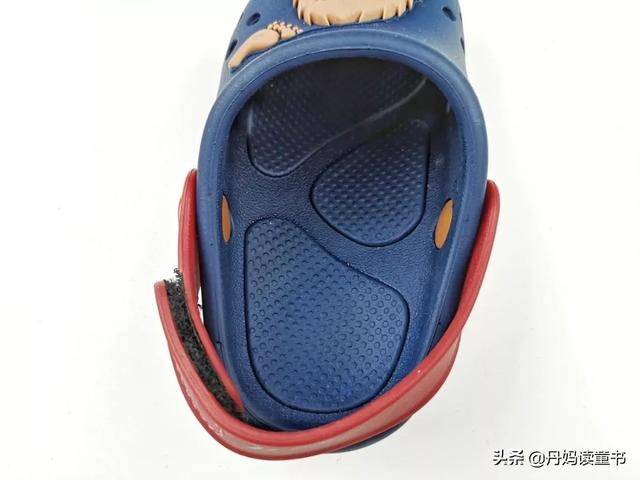 太可怕!看了美国儿科学会,给孩子买错凉鞋会影响生长发育