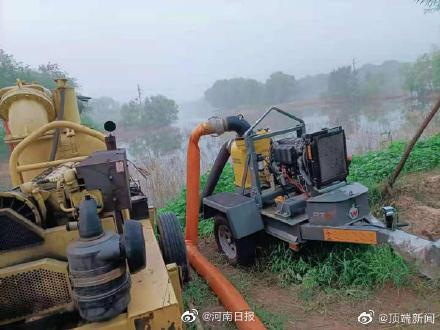 郑州人民迎战暴雨有多努力
