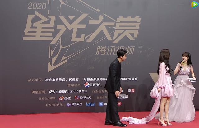 红毯造型两极分化:唐嫣产后回春热巴美貌封神,4大顶流却遭群嘲