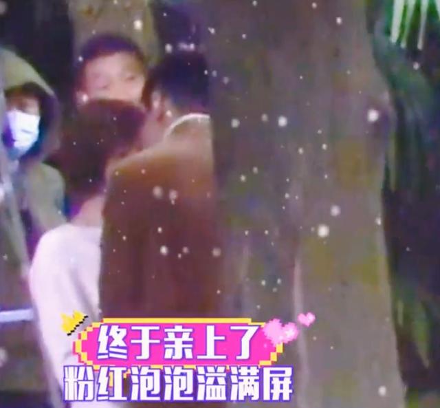 孙俪赵又廷吻戏花絮曝光!邓超问孙俪赵又廷吻戏,怎么都不戴口罩