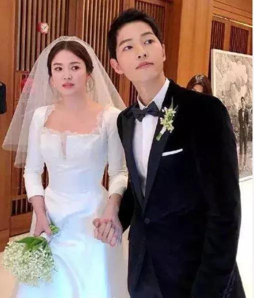 赵丽颖王一博官宣有匪;郭碧婷向佐结婚;天娱一哥彻底糊了