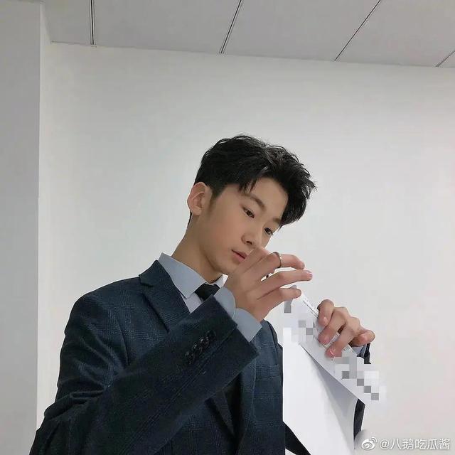 星二代近照:诺一安吉Kimi都胖了,天天的身高就快追上钱枫了
