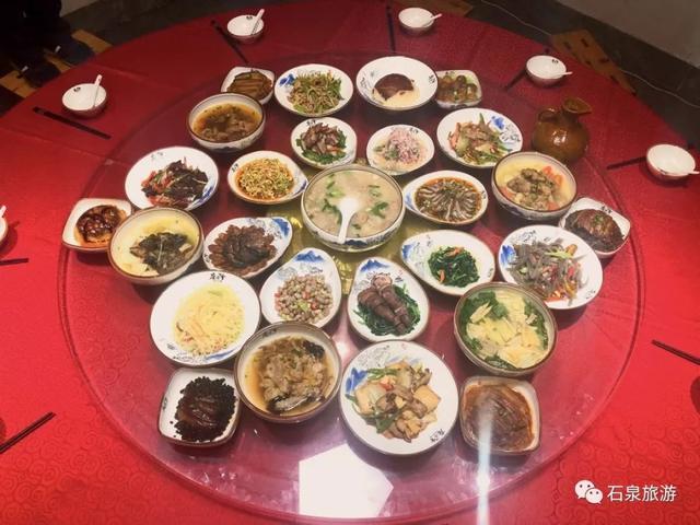 归乡的游子们，回家了一定要尝尝石泉味道