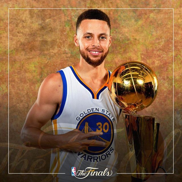 NBA壁纸分享15-斯蒂芬·库里系列(无水印)