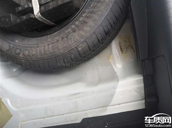 2016款 1.6L 自动 舒适型,一汽大众高尔夫4S店维修不到位导致进水 2016款 1.6L 自动 舒适型,一汽大众高尔夫4S店维修不到位导致进水